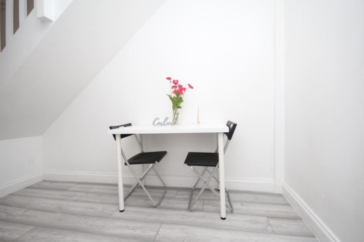 Lovely 3 Bed Spacious Flat Apartment In Central לונדון מראה חיצוני תמונה